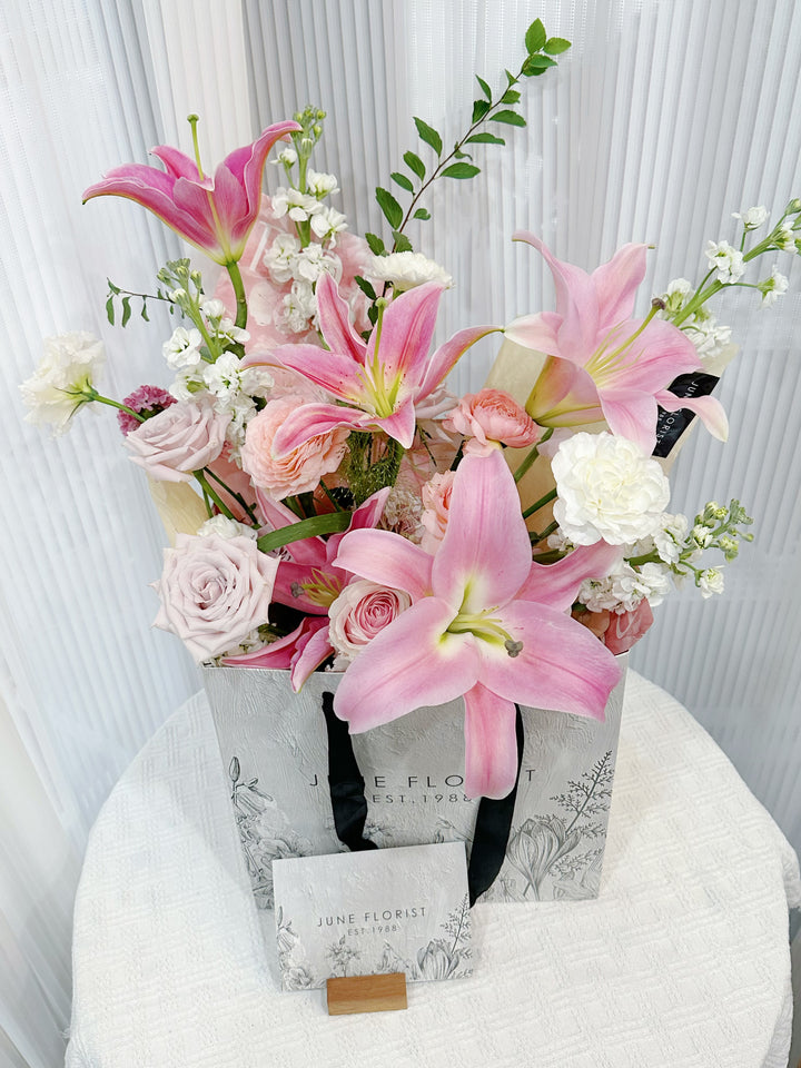 FLOWER BOUQUET (Lilies)021