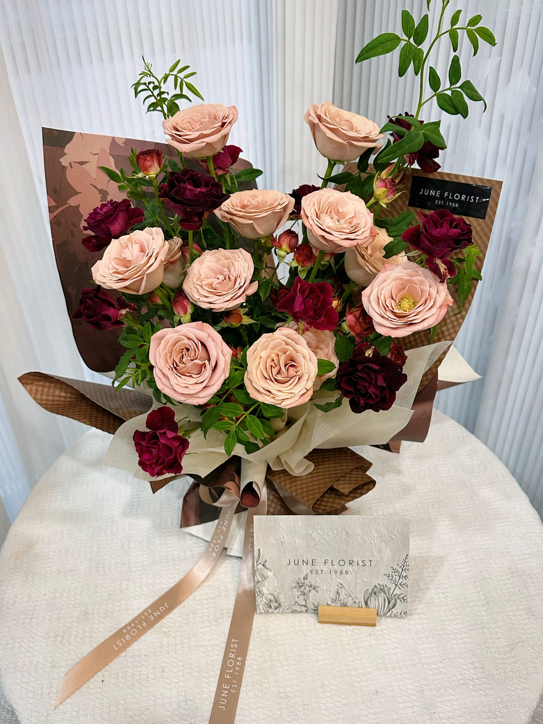 FLOWER BOUQUET ( cappuccino roses) 032